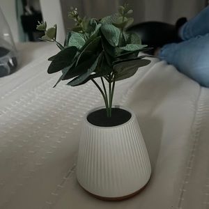 Bath & body works sanitizer holder